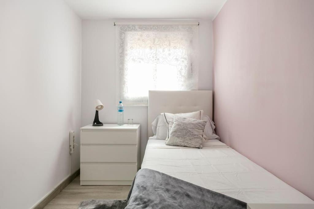 Habitaciones Bonitas Y Comodas لوسبيتاليت دي يوبريغات المظهر الخارجي الصورة