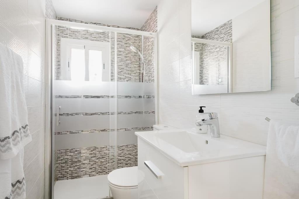 Habitaciones Bonitas Y Comodas لوسبيتاليت دي يوبريغات المظهر الخارجي الصورة
